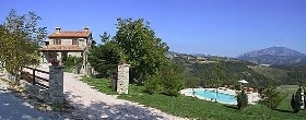 Il Boscaiolo Apartments with pool