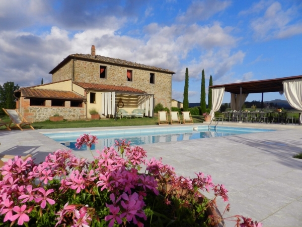 Villa Felce -Private villa with pool; sleeping 22+2